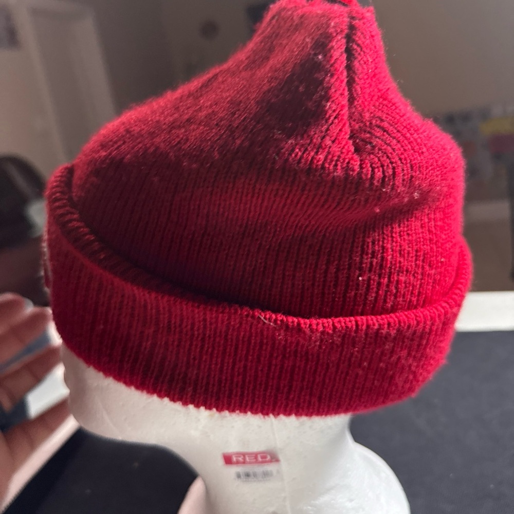 Nintendo 2017 super Mario knit red beanie pom gamer hat official - Picture 4 of 5